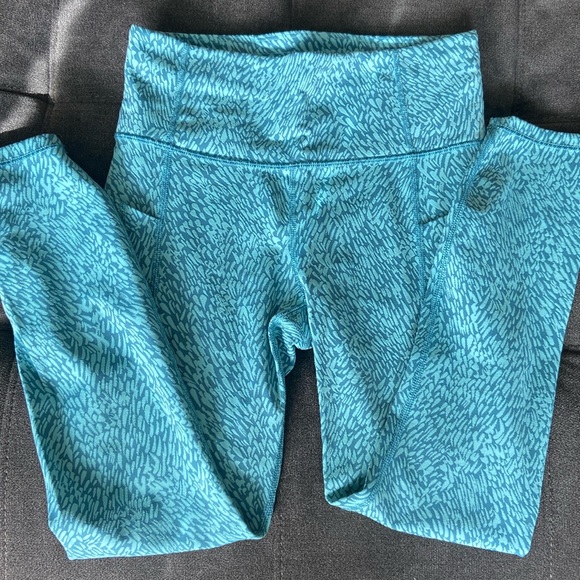 Athleta Stash Leggings - Blue Multi-Color - 7/8 Tight - Size Small - Picture 1 of 3